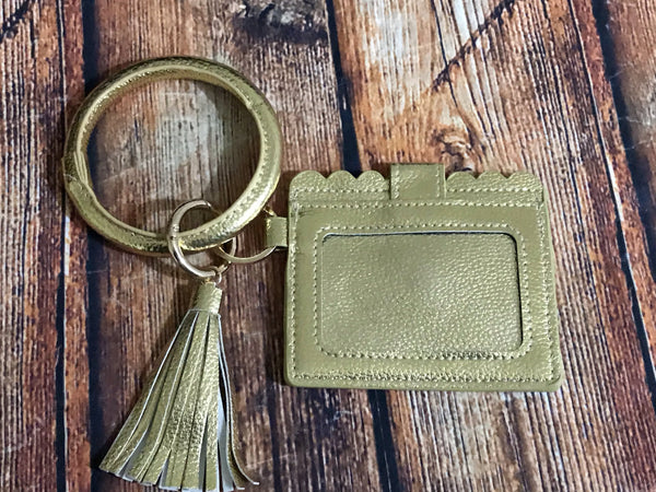 Gold O-ring with wallet