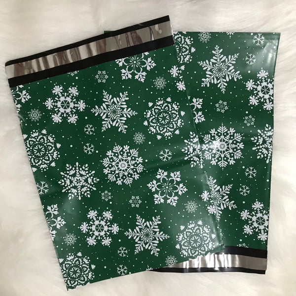 10 x 13 Green with Snowflakes Poly Mailer - 10 Pack – Emmaries